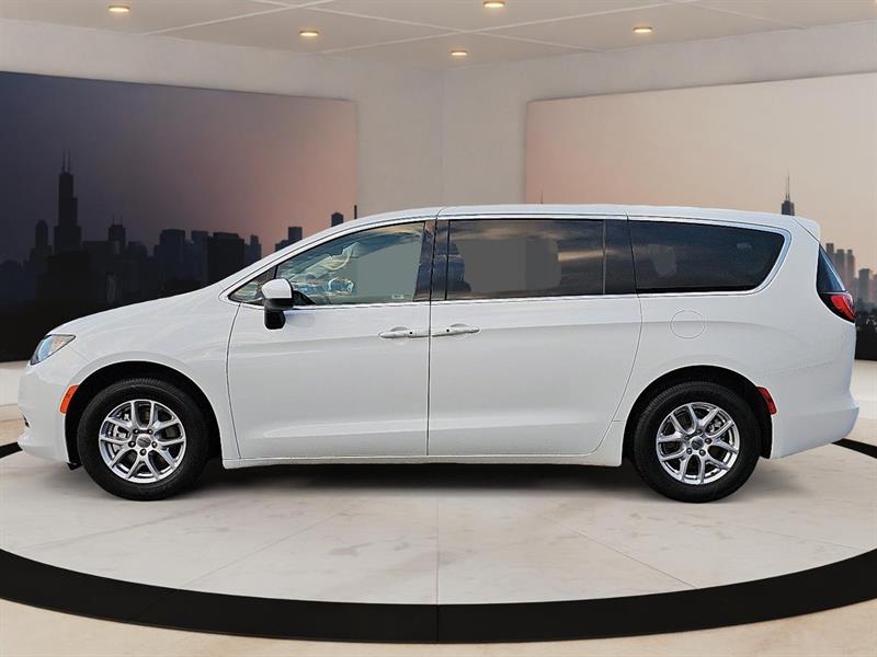 chrysler Grand Caravan 2022 - 5
