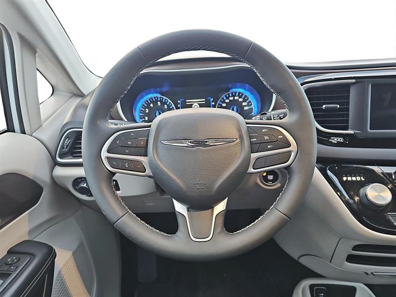 chrysler Grand Caravan 2022 - 11