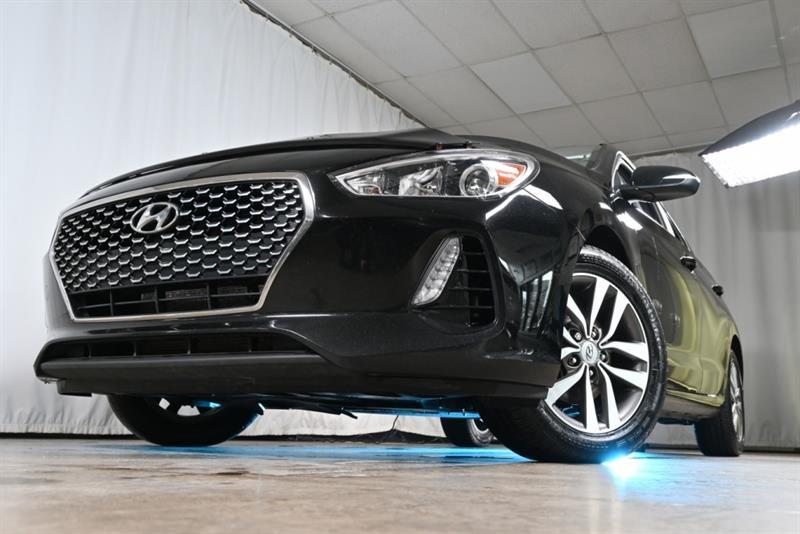 2018 Hyundai Elantra - Image 5