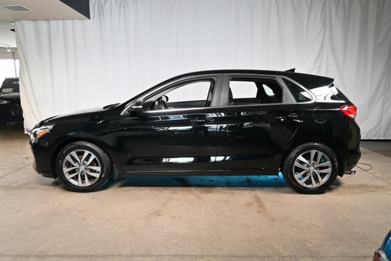 2018 Hyundai Elantra - Image 9