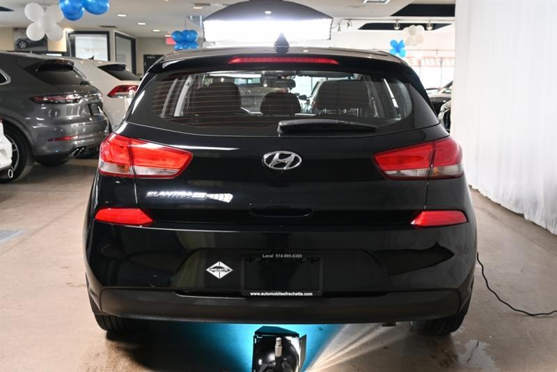 2018 Hyundai Elantra - Image 12