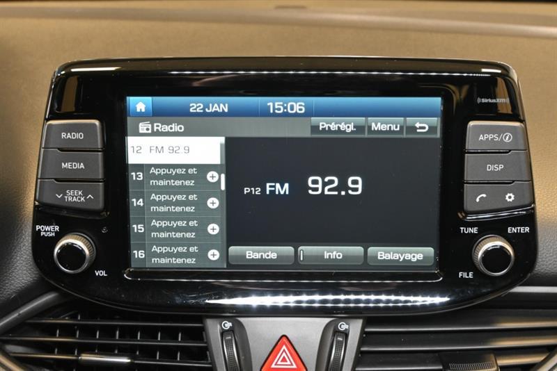 2018 Hyundai Elantra - Image 19