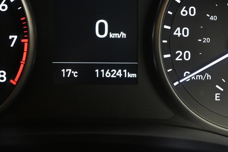 2018 Hyundai Elantra - Image 25