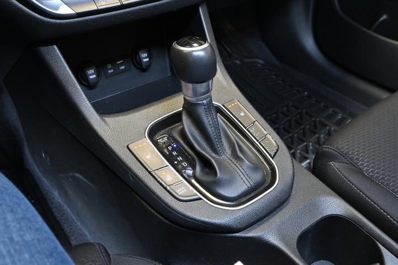 2018 Hyundai Elantra - Image 27