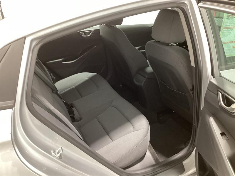 2020 Hyundai Ioniq - Image 16
