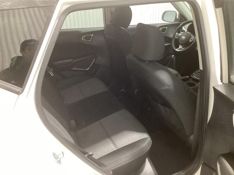 2021 Kia Soul - Image 16