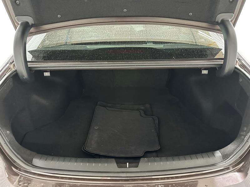 2016 Hyundai Sonata - Image 16