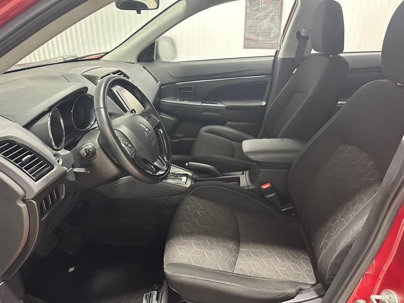 2020 Mitsubishi RVR - Image 10