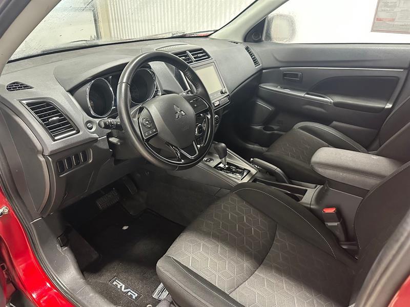 2020 Mitsubishi RVR - Image 11