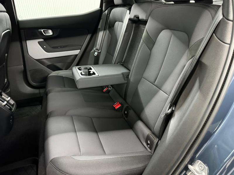 2021 Polestar 2 - Image 17