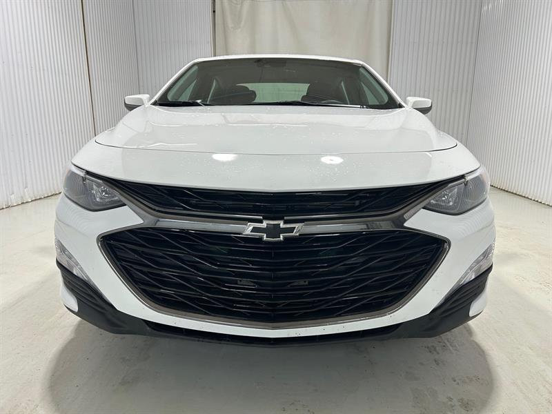 2024 Chevrolet Malibu - Image 4