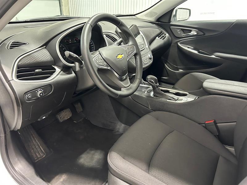 2024 Chevrolet Malibu - Image 11