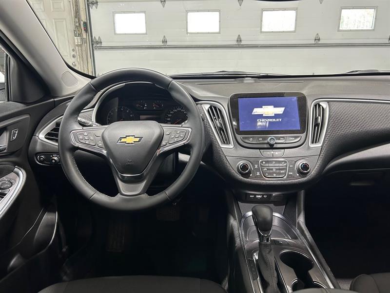 2024 Chevrolet Malibu - Image 13