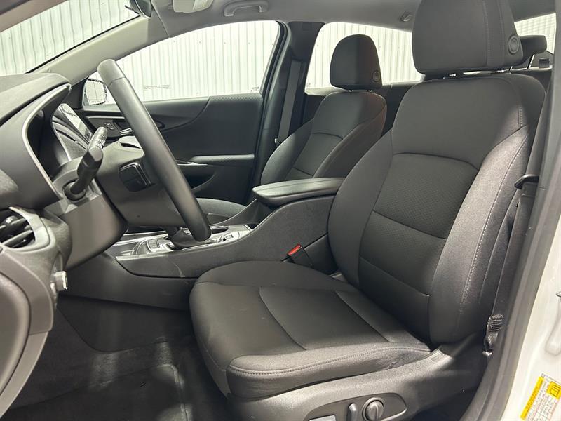 2024 Chevrolet Malibu - Image 12