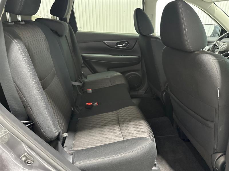 2020 Nissan Rogue - Image 14