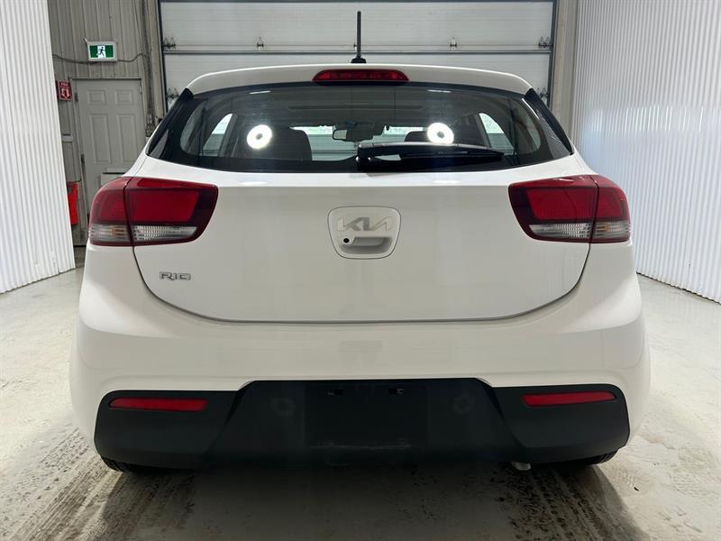 2023 Kia Rio - Image 9
