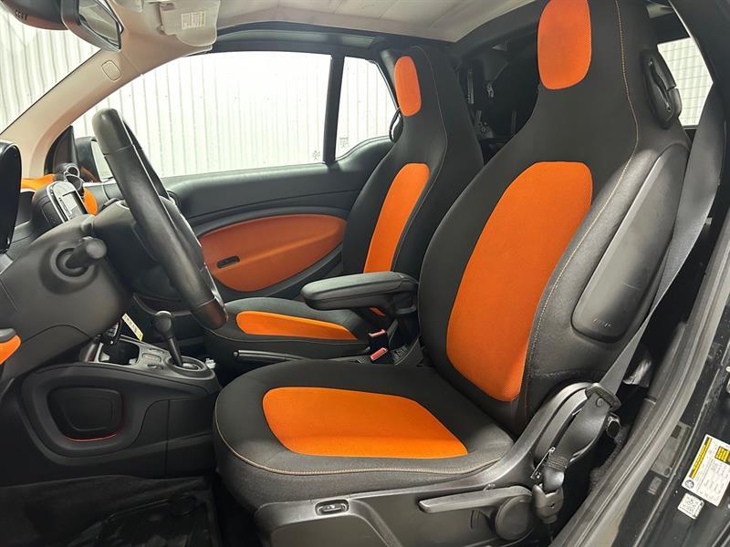 2018 Smart Fortwo - Image 12