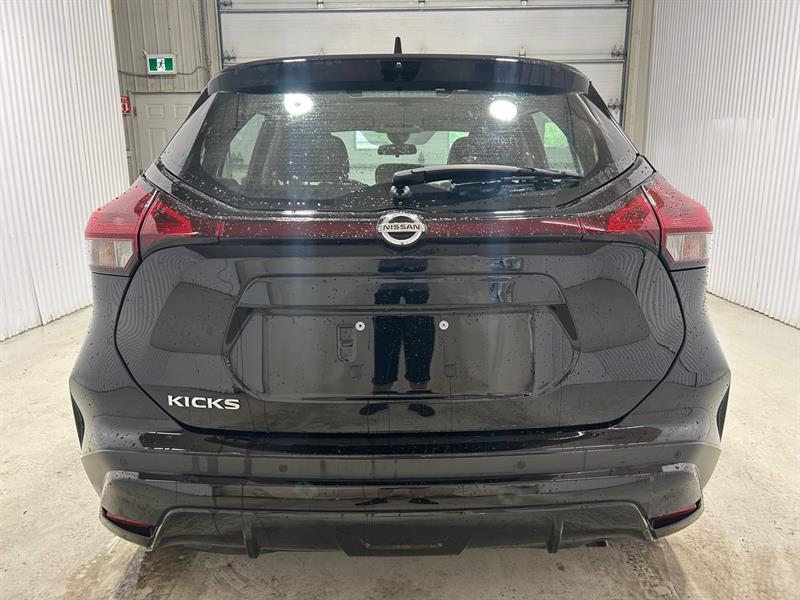 2021 Nissan Kicks - Image 9