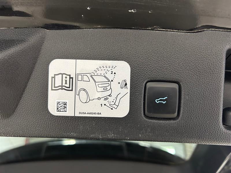 2020 Ford Escape - Image 17