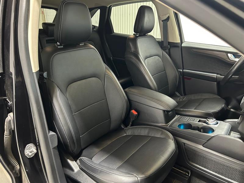 2020 Ford Escape - Image 21