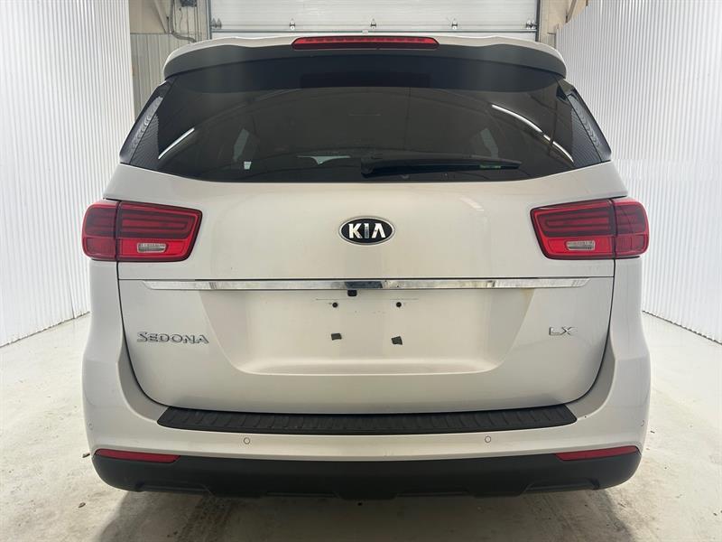 2020 Kia Sedona - Image 9
