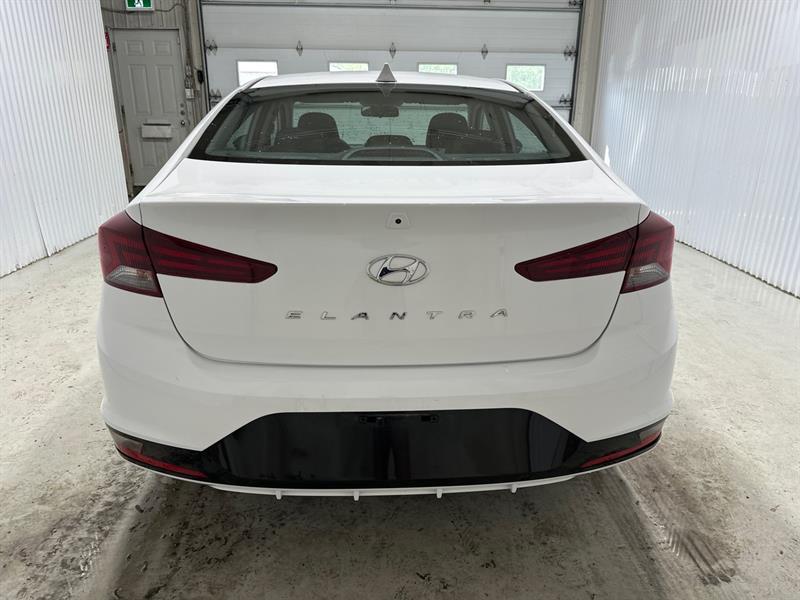 2020 Hyundai Elantra - Image 9