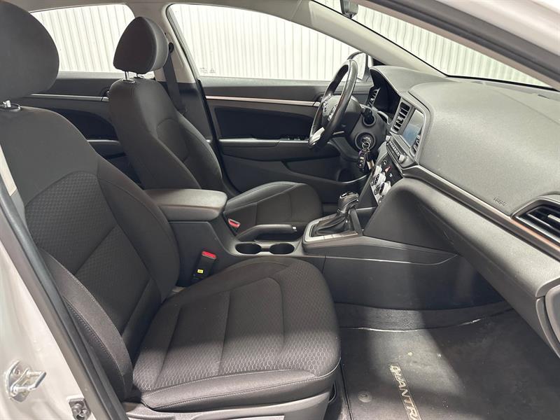 2020 Hyundai Elantra - Image 18