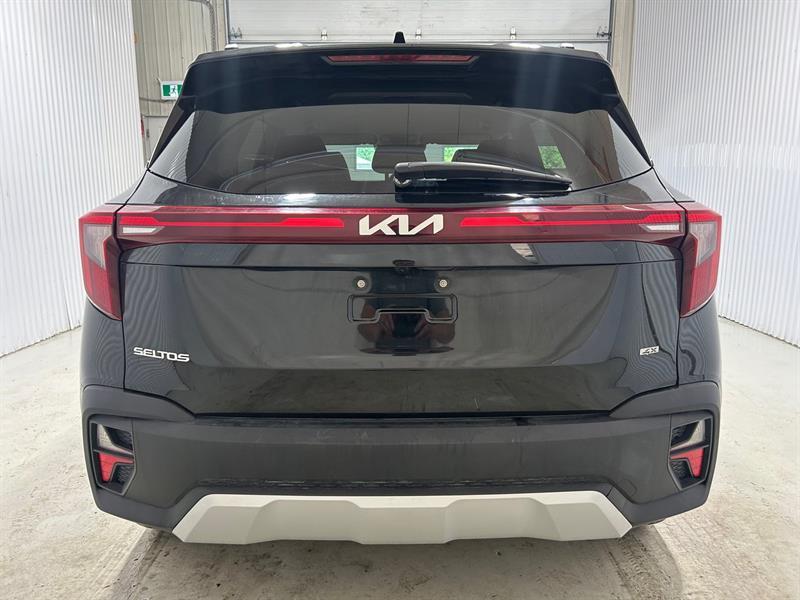 2024 Kia Seltos - Image 9