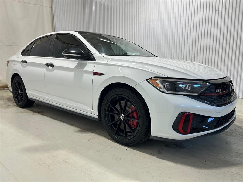 2024 Volkswagen Jetta - Image 4