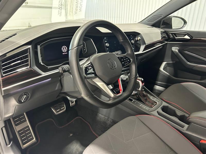 2024 Volkswagen Jetta - Image 13