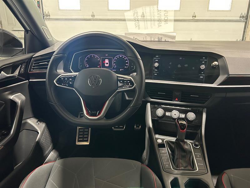 2024 Volkswagen Jetta - Image 15