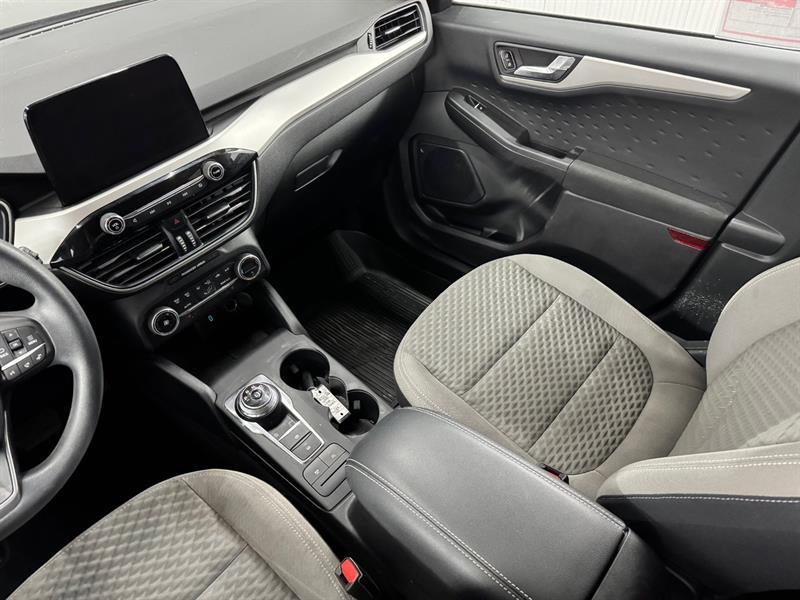 2020 Ford Escape - Image 23