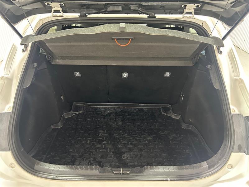 2021 Toyota Corolla - Image 17