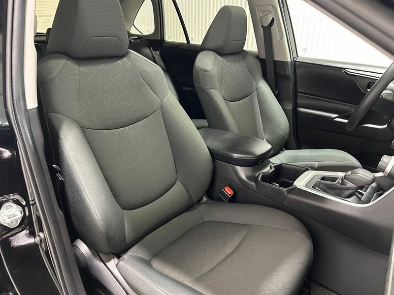 2024 Toyota RAV4 - Image 19
