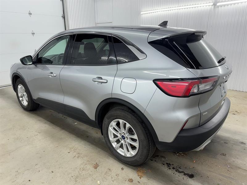 2022 Ford Escape - Image 8