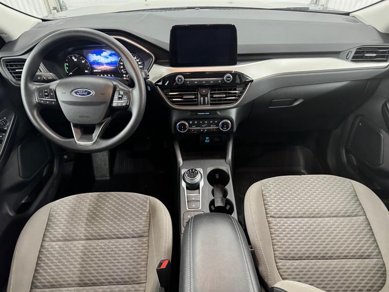 2022 Ford Escape - Image 17