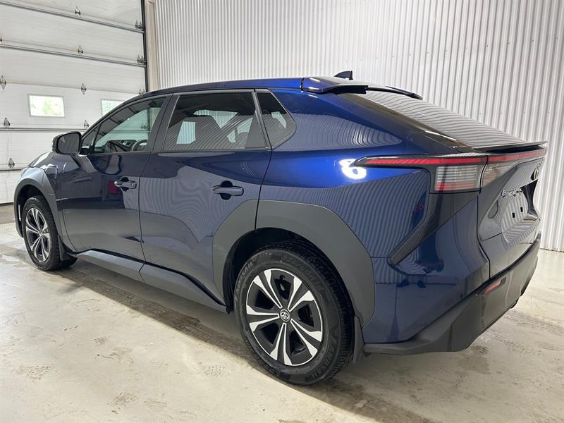 2023 Toyota BZ4X - Image 10