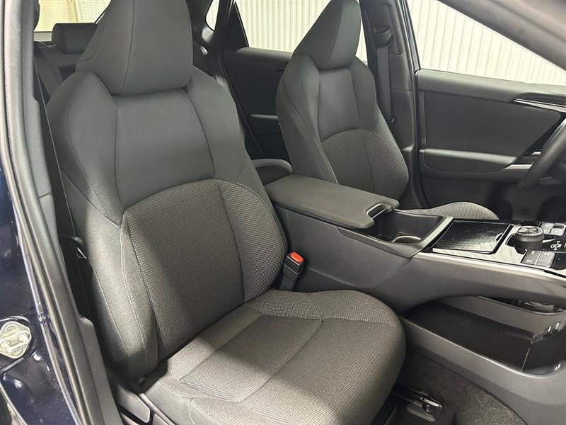 2023 Toyota BZ4X - Image 19