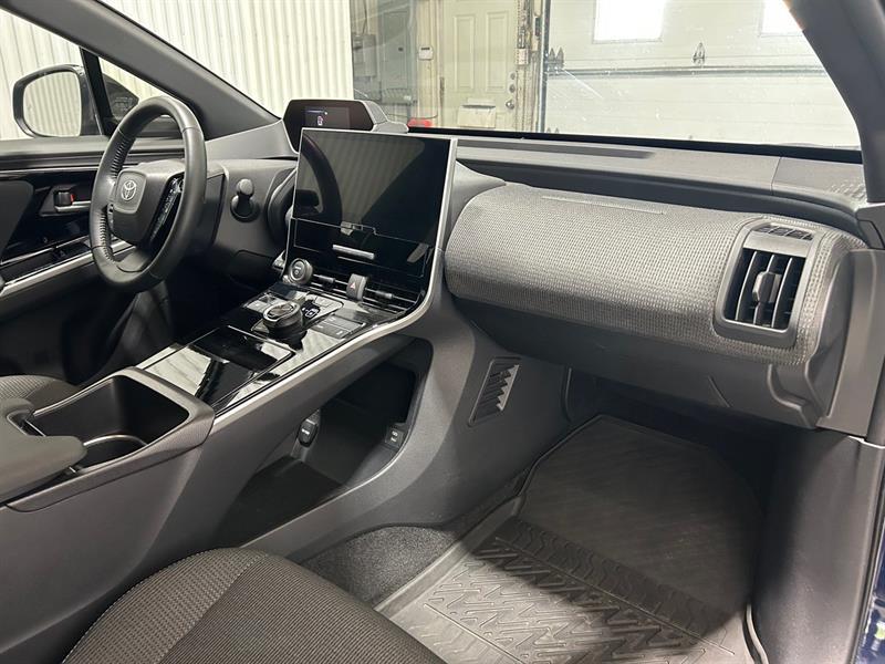 2023 Toyota BZ4X - Image 20