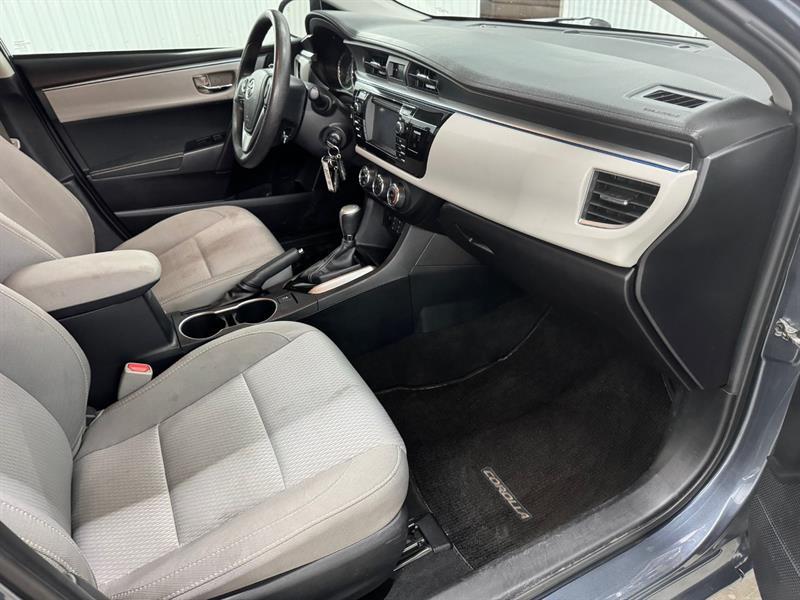 2016 Toyota Corolla - Image 13