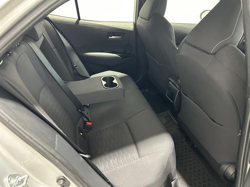 2022 Toyota Corolla - Image 16