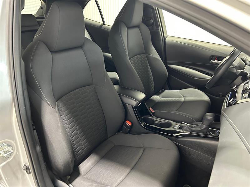 2022 Toyota Corolla - Image 17