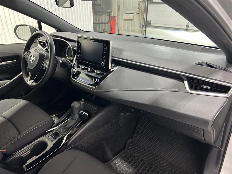2022 Toyota Corolla - Image 18