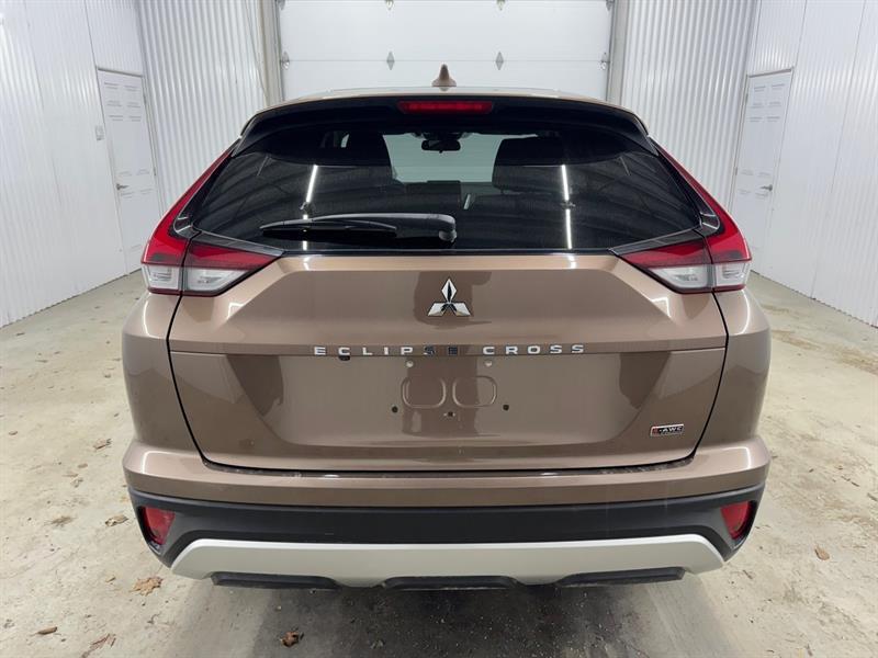 2022 Mitsubishi Eclipse - Image 7