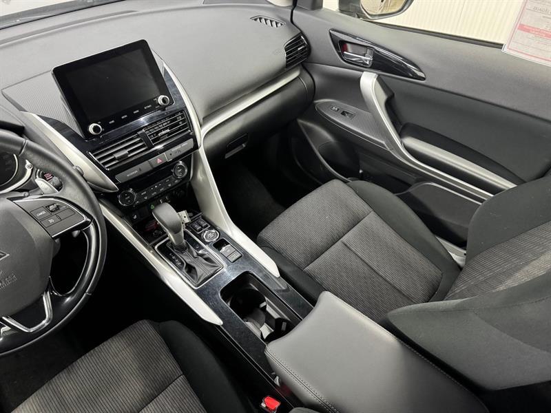 2022 Mitsubishi Eclipse - Image 20