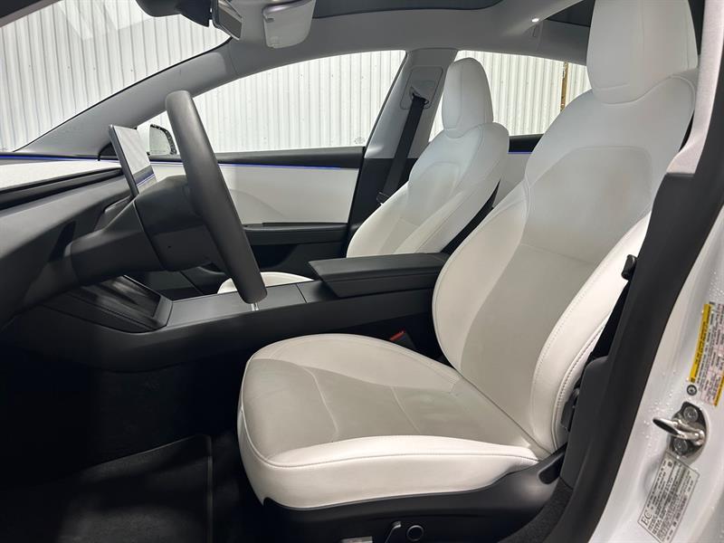 2024 Tesla Model 3 - Image 10