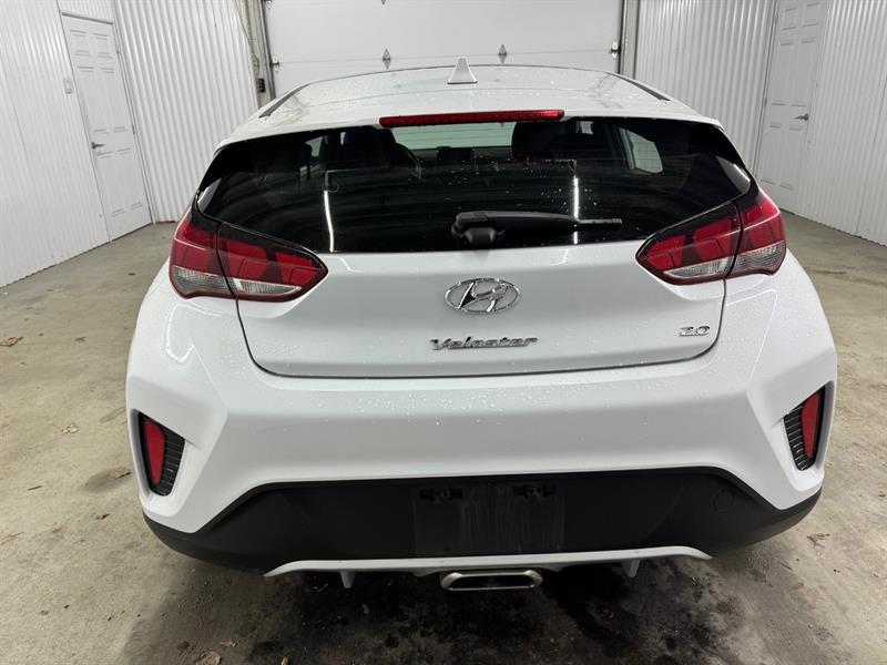 2020 Hyundai Veloster - Image 7