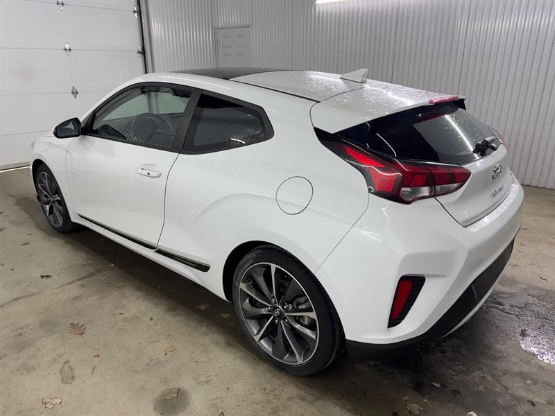 2020 Hyundai Veloster - Image 8