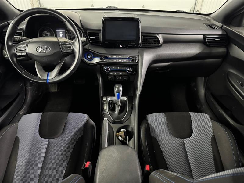 2020 Hyundai Veloster - Image 18