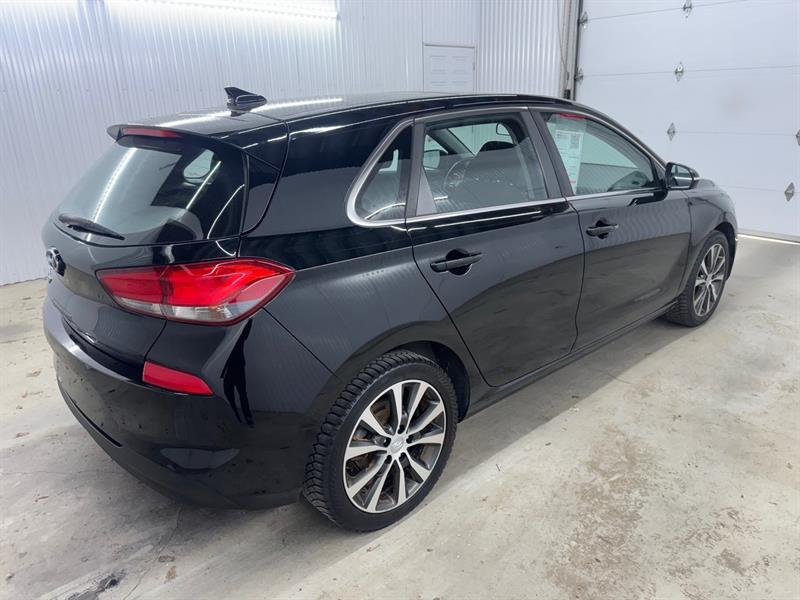 2018 Hyundai Elantra - Image 5